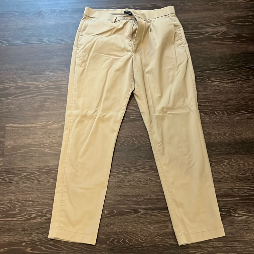 Slim Fit 32x30 Tech Chinos